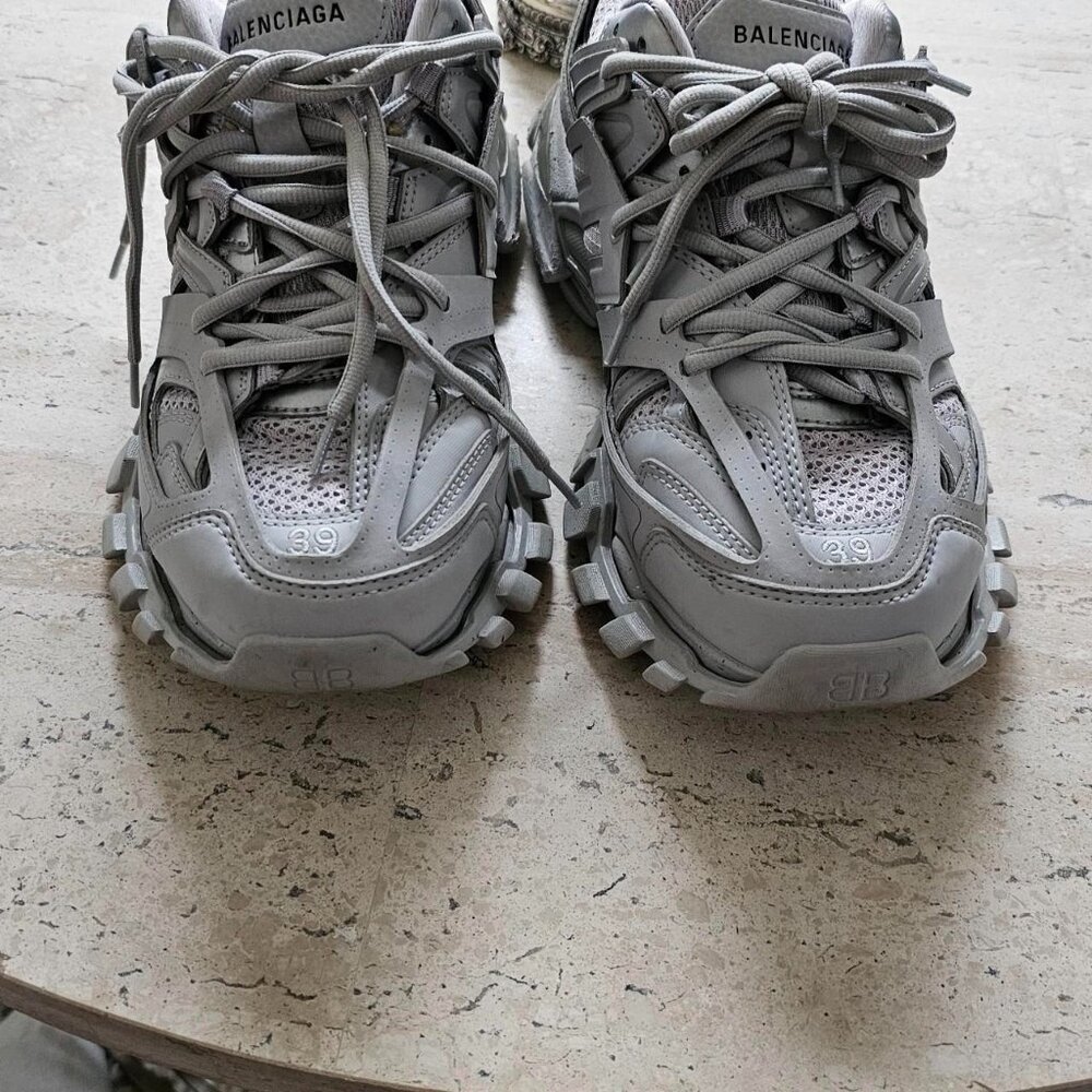 Gray Woman Balenciaga Track Doubke lace sneakers